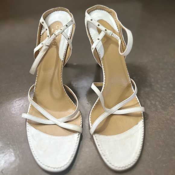 Gucci white Leather Strappy Heels Sandals Sz 9.5 - Picture 1 of 14